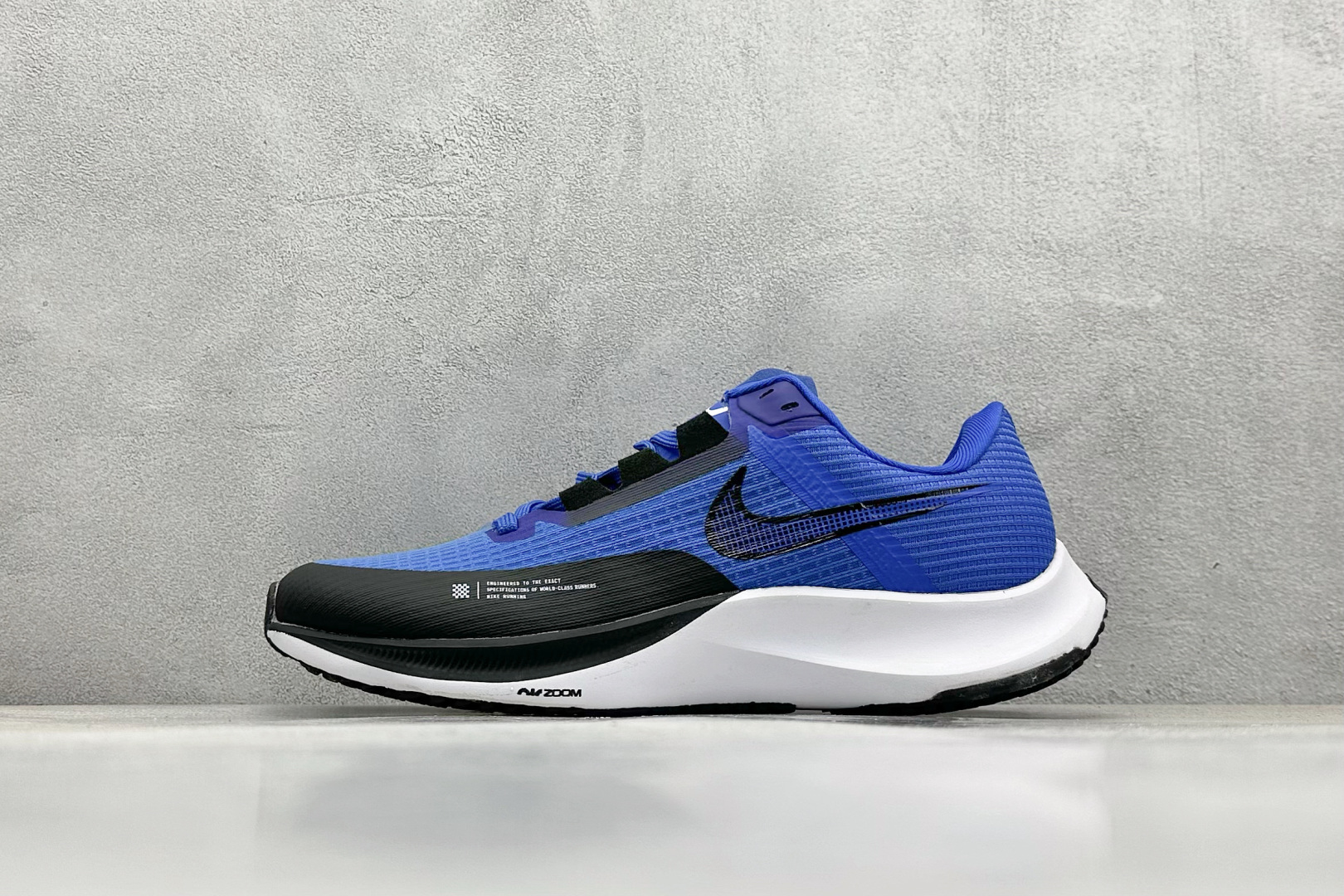 纯原福利 
RS版 NIKE AIR Zoom RIVAL Fly 3. 超轻跑步鞋
织物减震轻盈跑步鞋