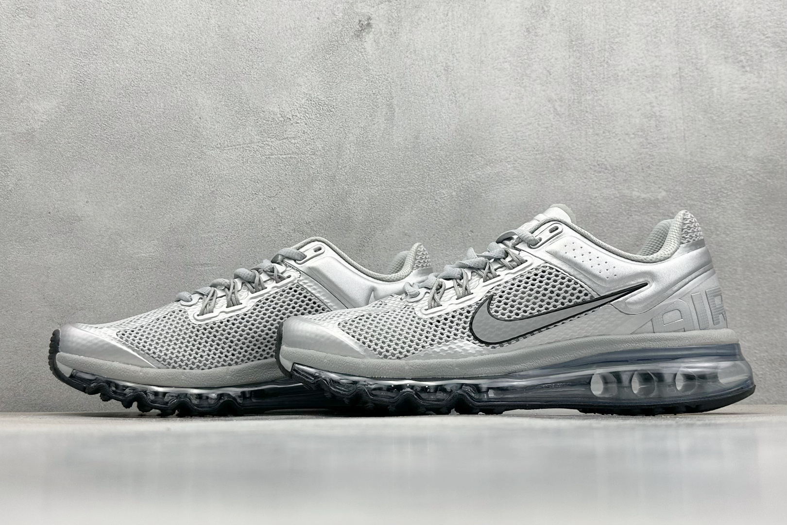 终端放店
YH NIKE Air Max 2013 耐克复古透气网布
全掌气垫 缓震跑步鞋 
#搭配