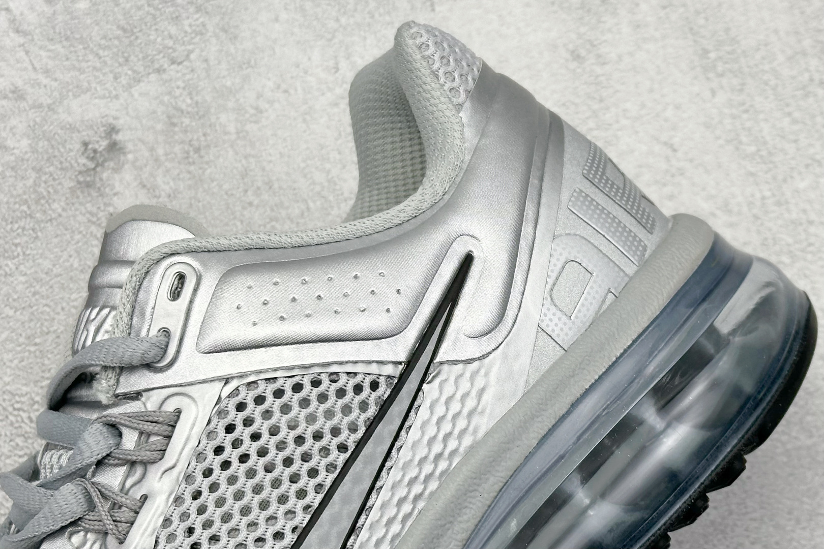  终端放店
YH NIKE Air Max 2013 耐克复古透气网布
全掌气垫 缓震跑步鞋 
#搭配