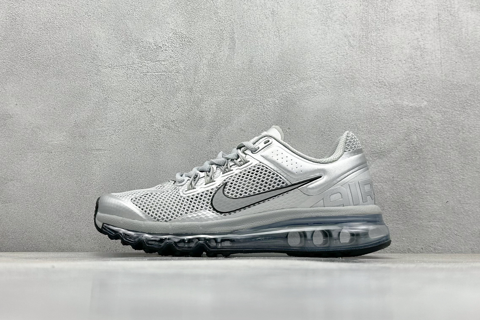  终端放店
YH NIKE Air Max 2013 耐克复古透气网布
全掌气垫 缓震跑步鞋 
#搭配
