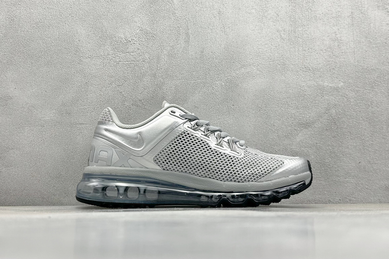  终端放店
YH NIKE Air Max 2013 耐克复古透气网布
全掌气垫 缓震跑步鞋 
#搭配