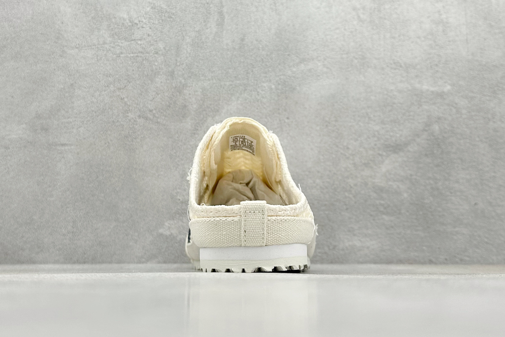  
亚瑟士 /Onitsuka Tiger鬼冢虎 MEXICO 66 SABOT
网面透气 新款舒适一脚