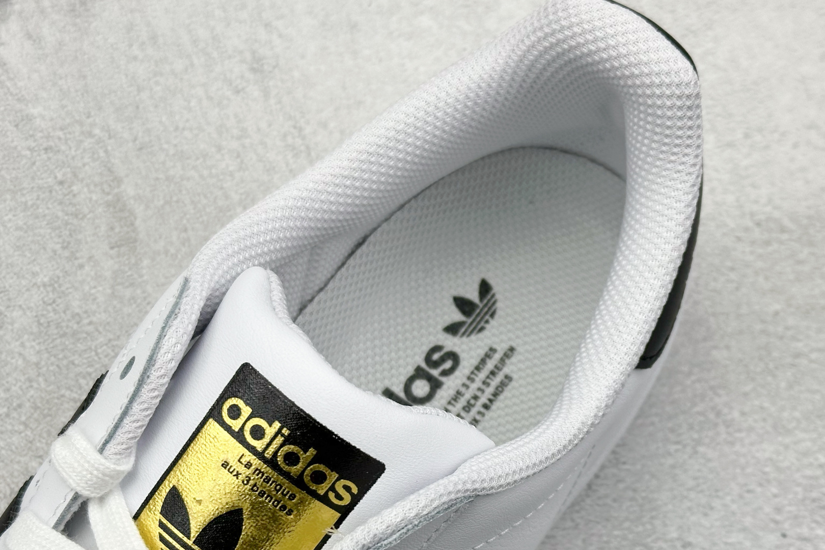 奥莱订单 
Adidas Originals Superstar 贝壳头
2025全新版本 官方同步上架