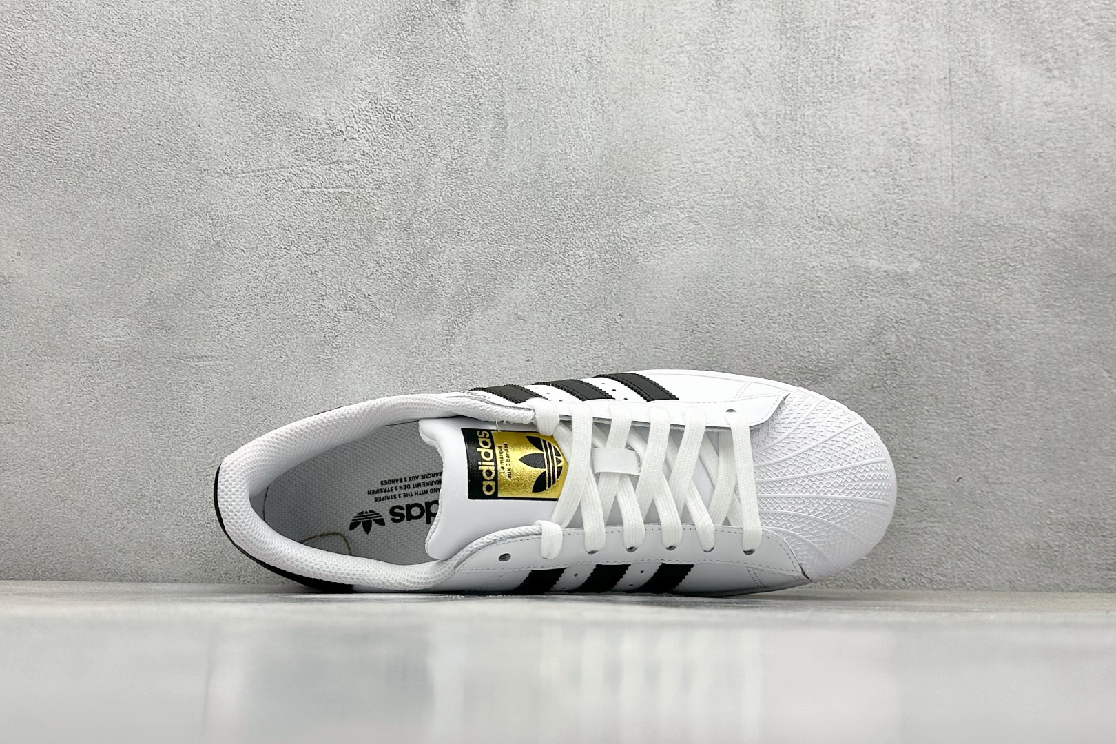 奥莱订单 
Adidas Originals Superstar 贝壳头
2025全新版本 官方同步上架