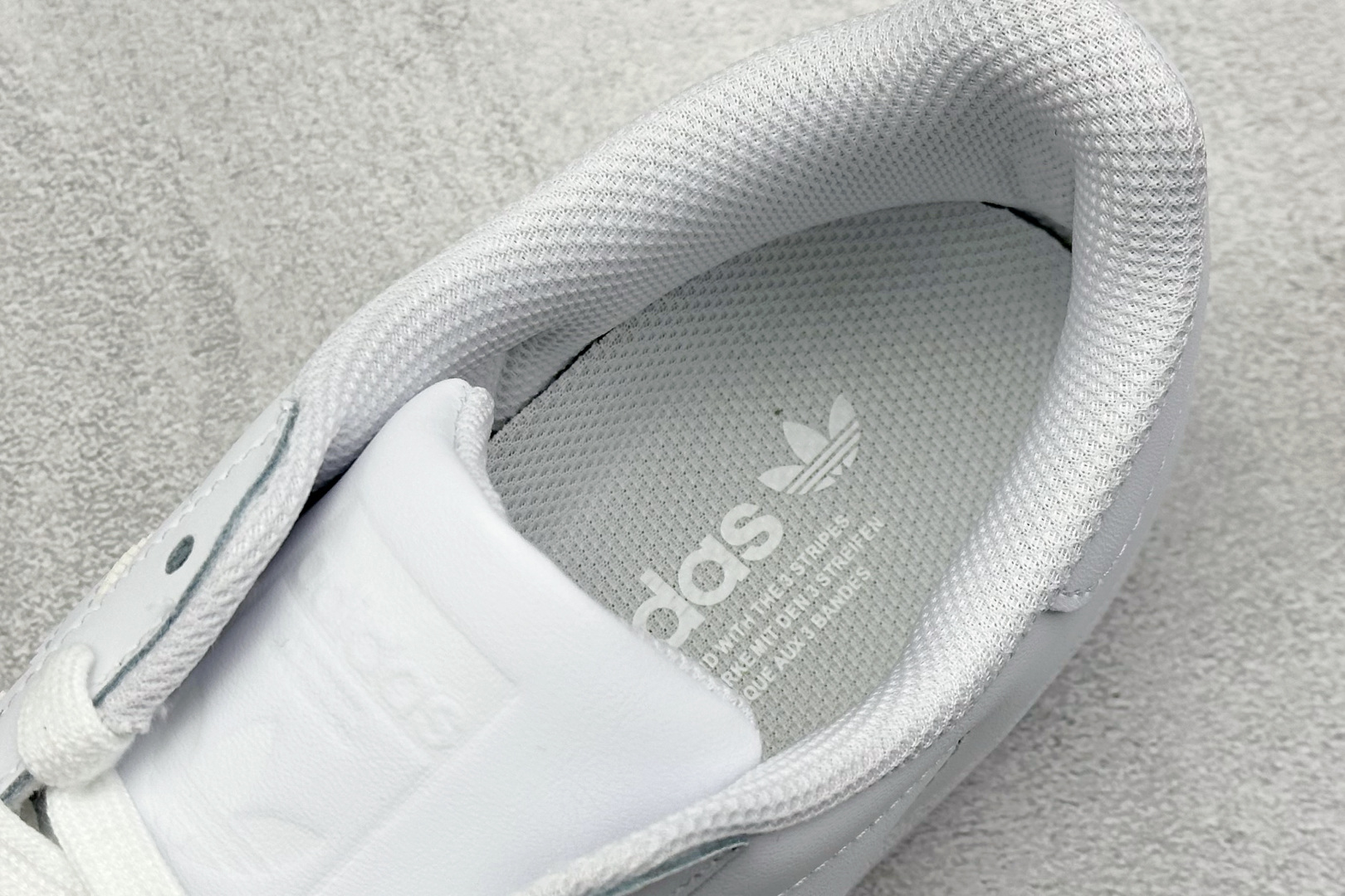 奥莱订单 
Adidas Originals Superstar 贝壳头
2025全新版本 官方同步上架