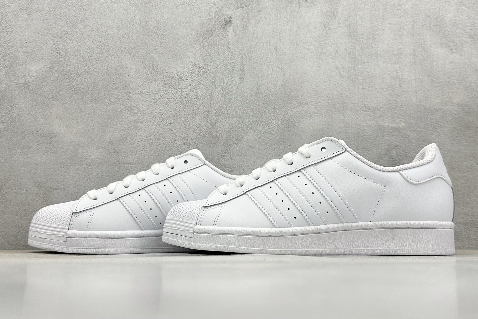 奥莱订单 
Adidas Originals Superstar 贝壳头
2025全新版本 官方同步上架