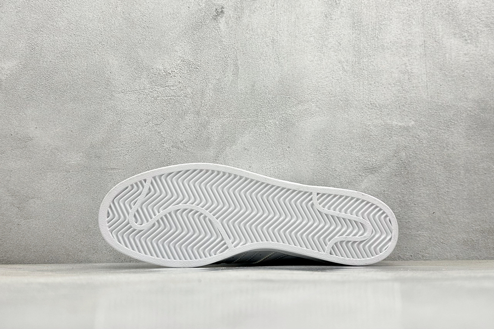 奥莱订单 
Adidas Originals Superstar 贝壳头
2025全新版本 官方同步上架