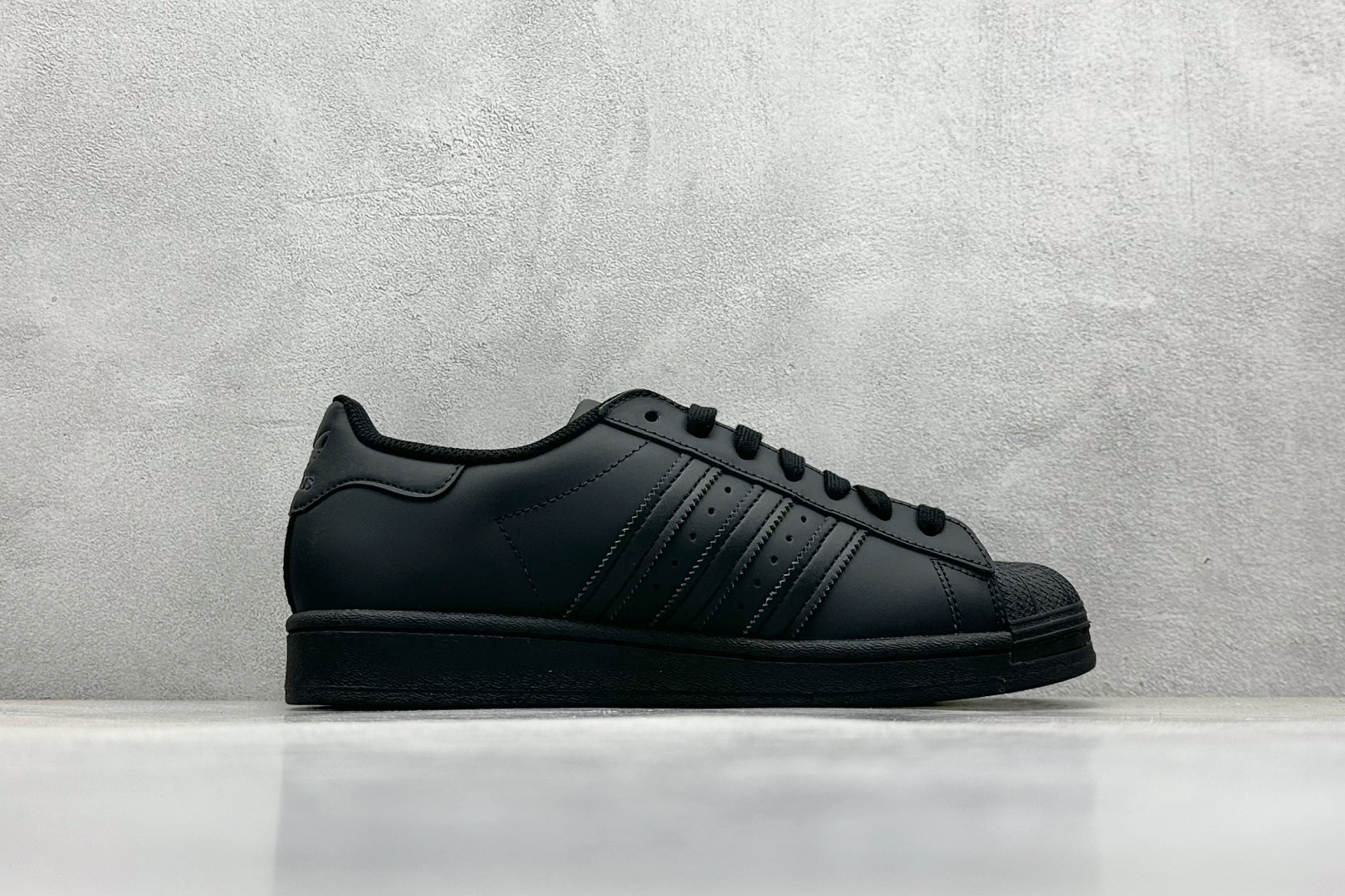 奥莱订单 
Adidas Originals Superstar 贝壳头
2025全新版本 官方同步上架