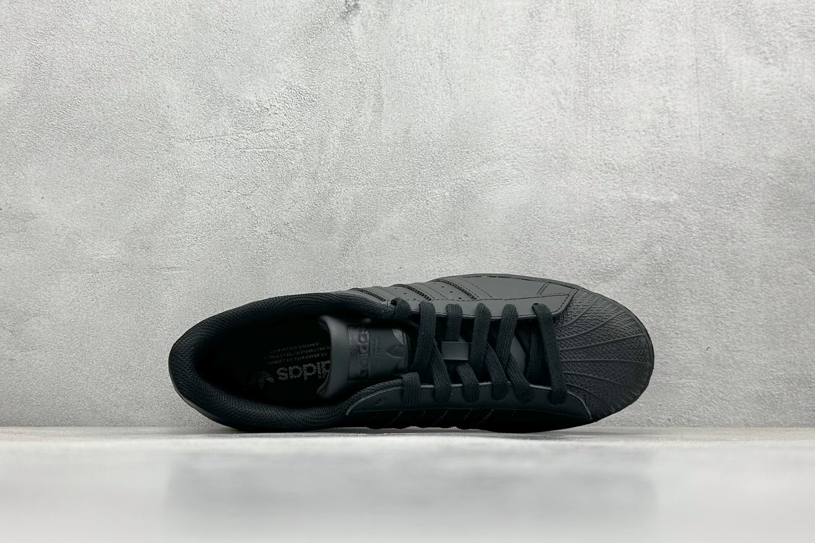 奥莱订单 
Adidas Originals Superstar 贝壳头
2025全新版本 官方同步上架