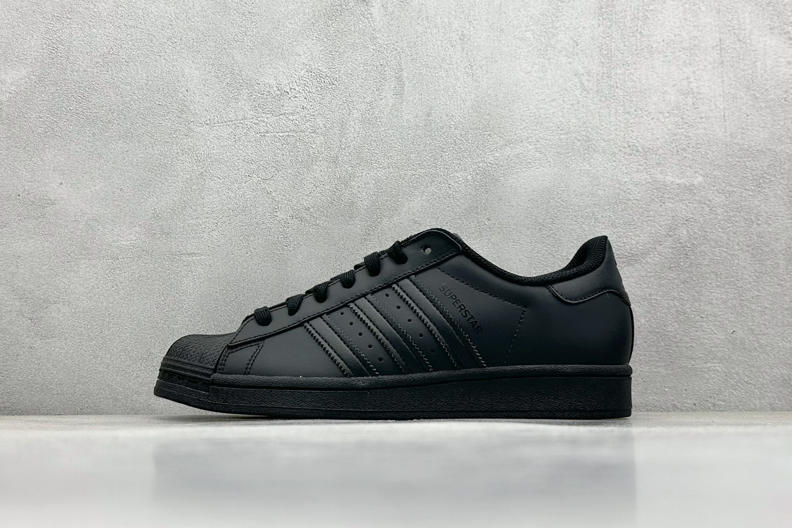 奥莱订单 
Adidas Originals Superstar 贝壳头
2025全新版本 官方同步上架