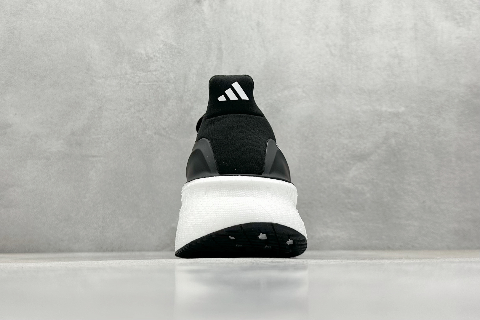  
RS版 AD Ultraboost 5X 阿迪达斯新款休闲爆米花跑步鞋

货号：JH9633
尺码