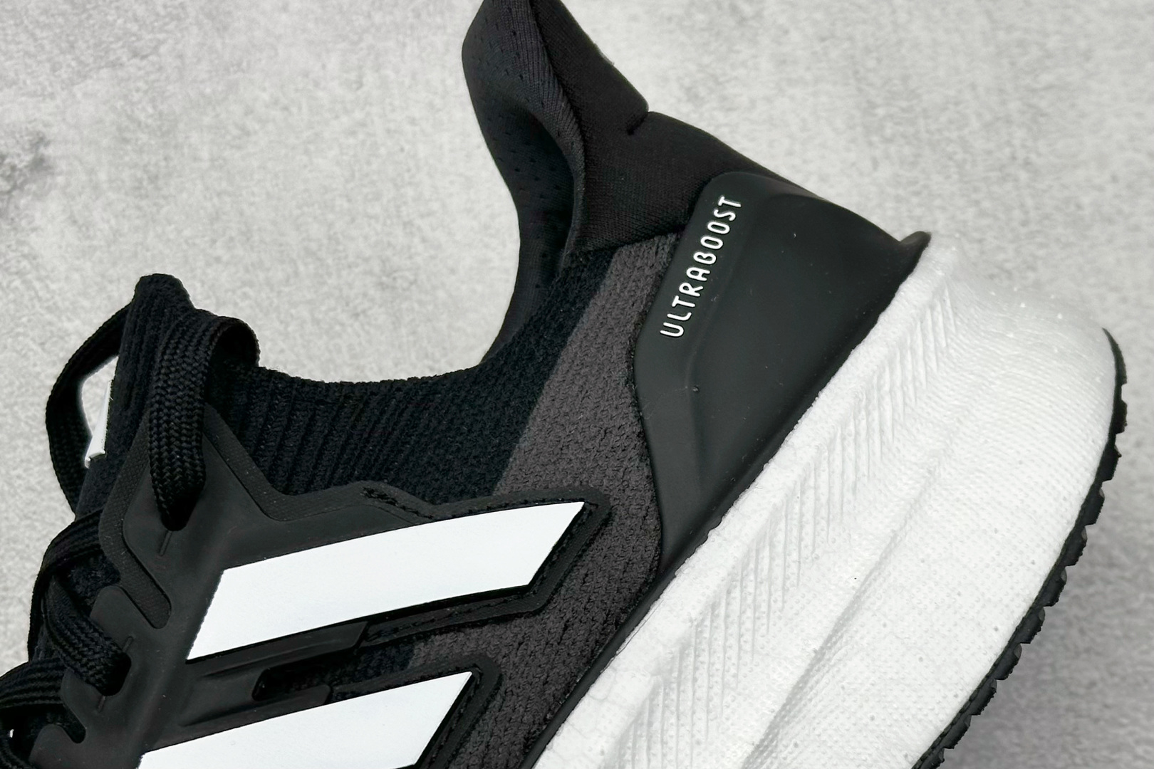  
RS版 AD Ultraboost 5X 阿迪达斯新款休闲爆米花跑步鞋

货号：JH9633
尺码