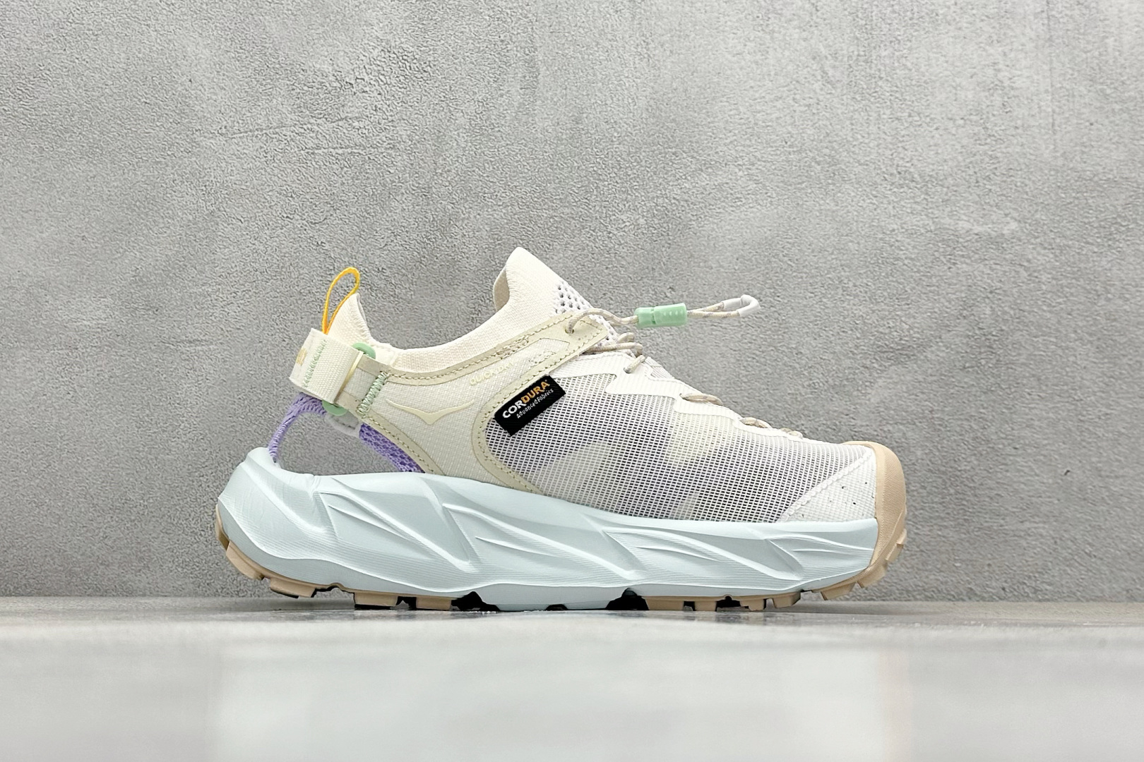  
GW版 Hoka One One Hopara 2 户外机能山地凉鞋
#鞋型从外观就给人强烈的户外