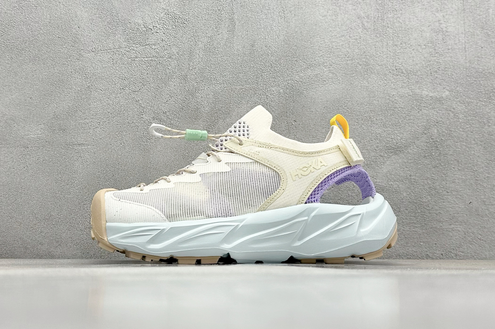  
GW版 Hoka One One Hopara 2 户外机能山地凉鞋
#鞋型从外观就给人强烈的户外