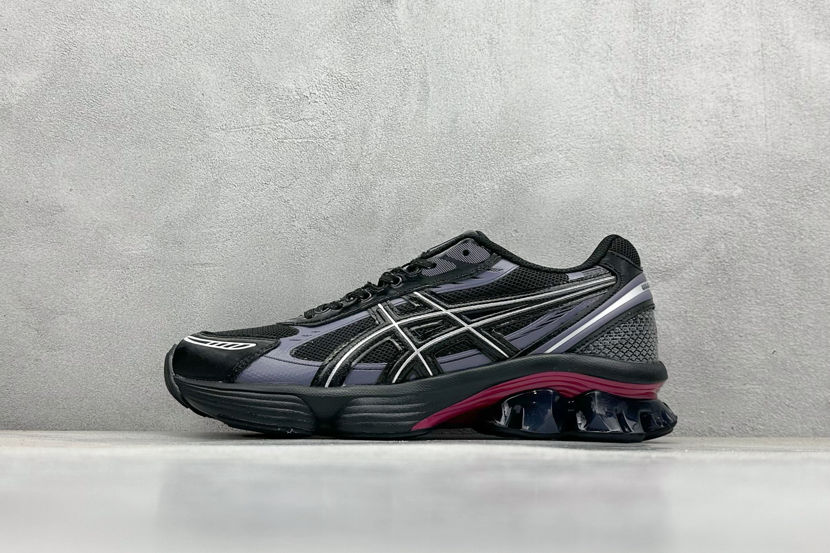  
Asics Gel-Kinetic Fluent 亚瑟士运动休闲透气专业跑鞋 
新一代缓震未来感跑鞋