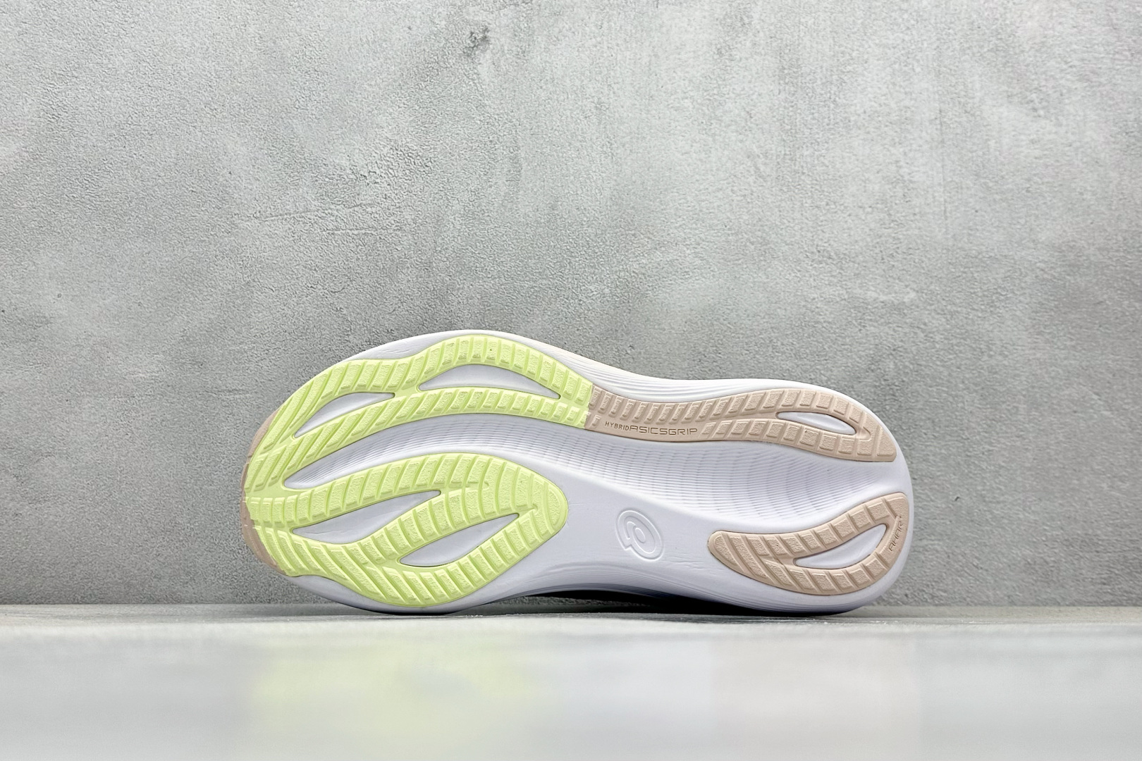  
Asics Gel-Nimbus 27 亚瑟士复古透气休闲鞋缓震男子耐磨跑步鞋 


尺码：36-