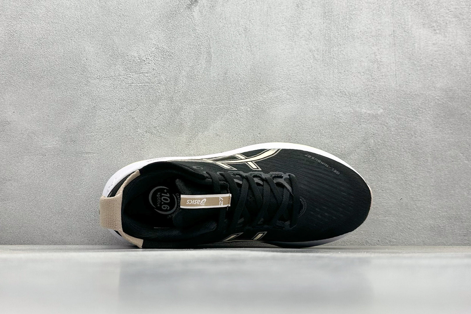  
Asics Gel-Nimbus 27 亚瑟士复古透气休闲鞋缓震男子耐磨跑步鞋 


尺码：36-