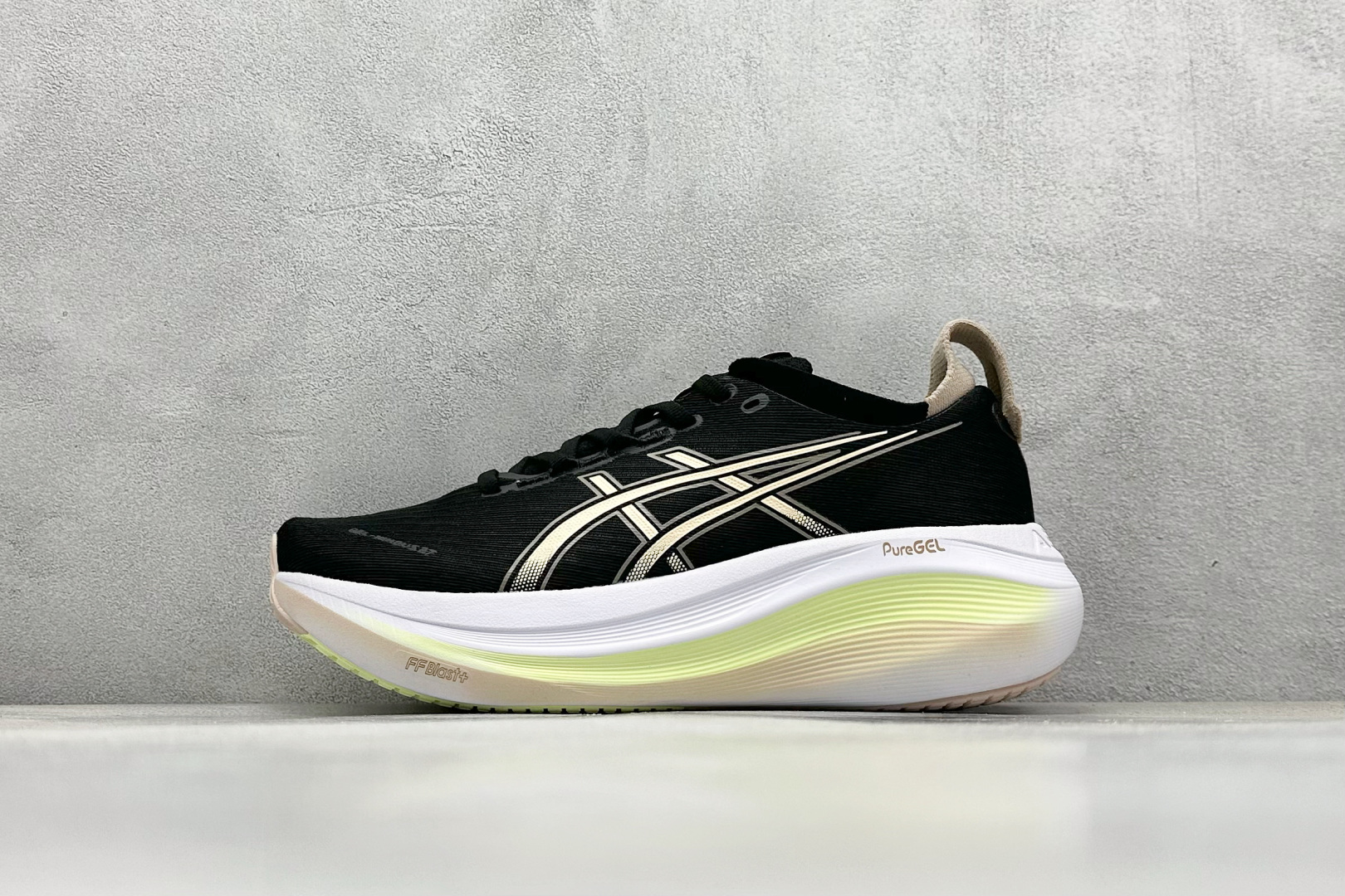  
Asics Gel-Nimbus 27 亚瑟士复古透气休闲鞋缓震男子耐磨跑步鞋 


尺码：36-