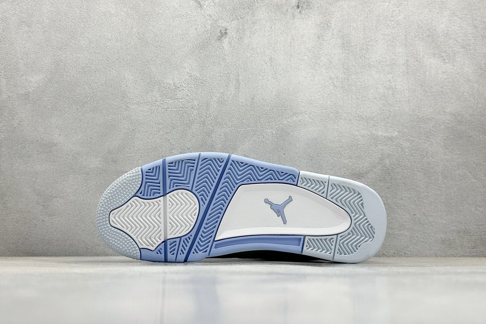F版 Air Jordan 4 Retro ”Aluminum” 白蓝色 HV0823-100