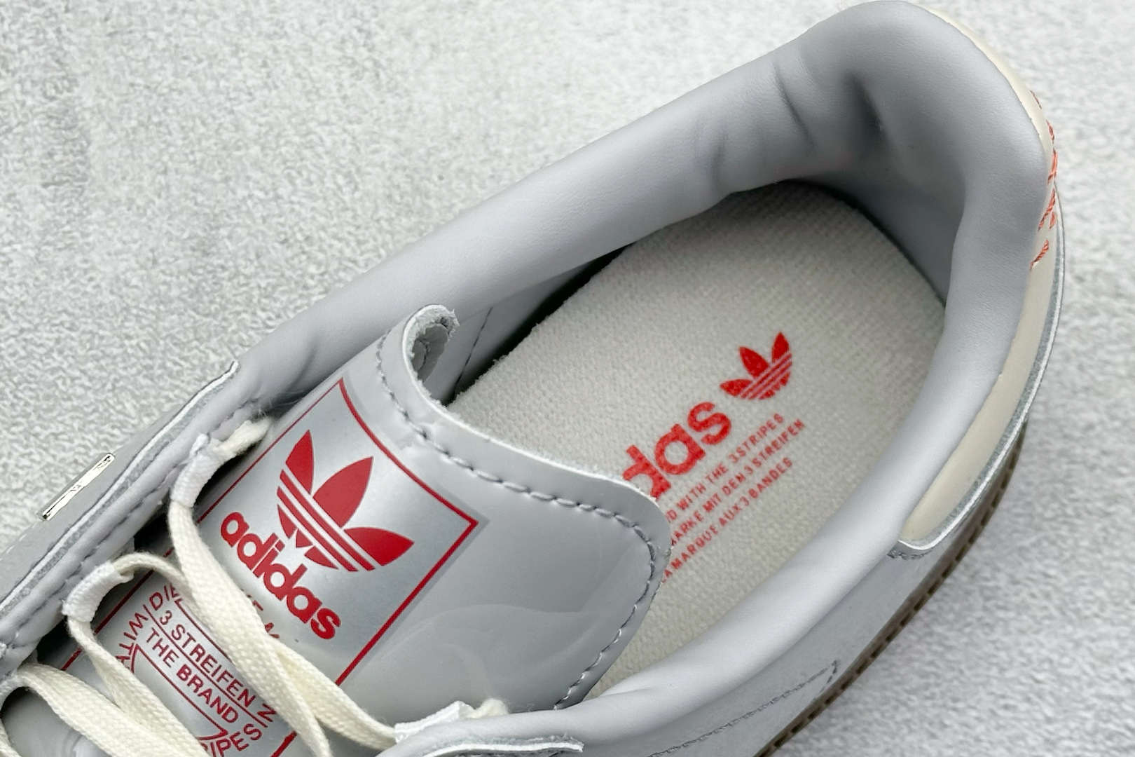  终端放店
XD版 adidas originals SAMBA OG 灰色

货号 ：JQ0012
尺
