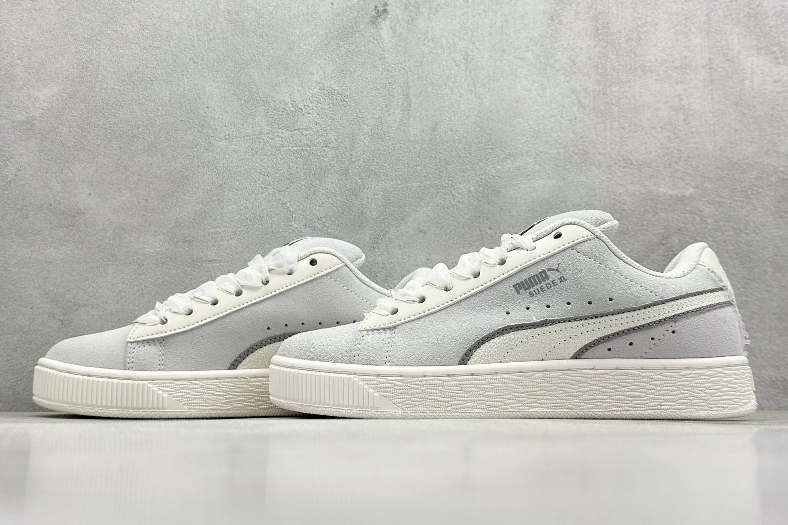  
TG版 PUMA Suede XL 百搭单品
简约大方的造型设计，给人以随性休闲的时尚格调，穿着舒适