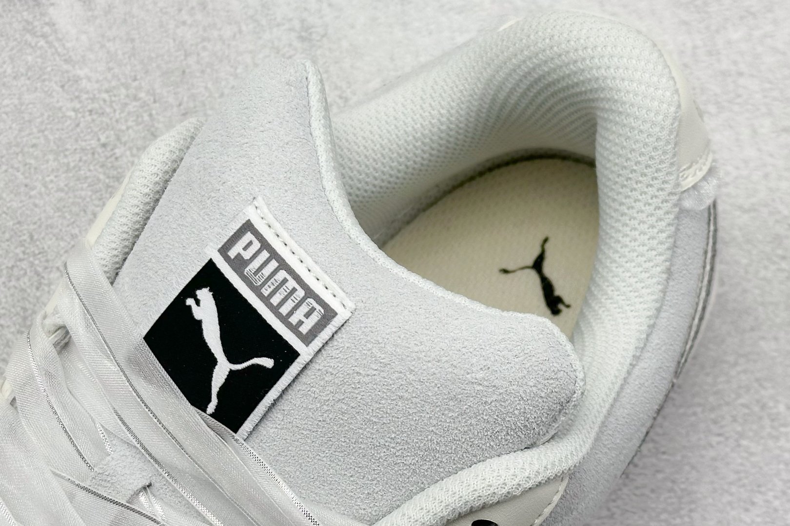  
TG版 PUMA Suede XL 百搭单品
简约大方的造型设计，给人以随性休闲的时尚格调，穿着舒适