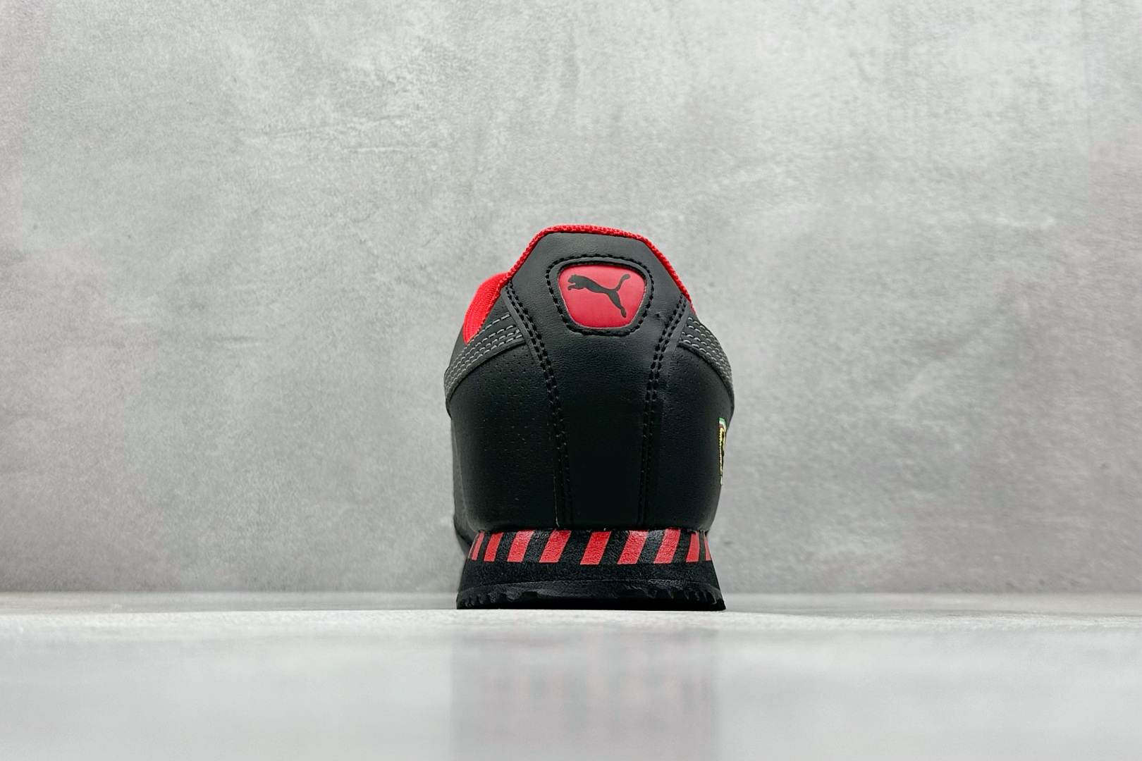  
The Open Product x Puma Speedcat 极速赛车系列彪马低帮生活休闲鞋 
