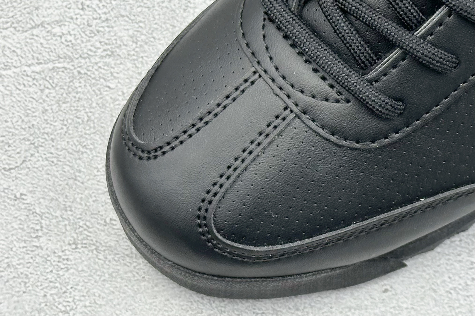  
The Open Product x Puma Speedcat 极速赛车系列彪马低帮生活休闲鞋 
