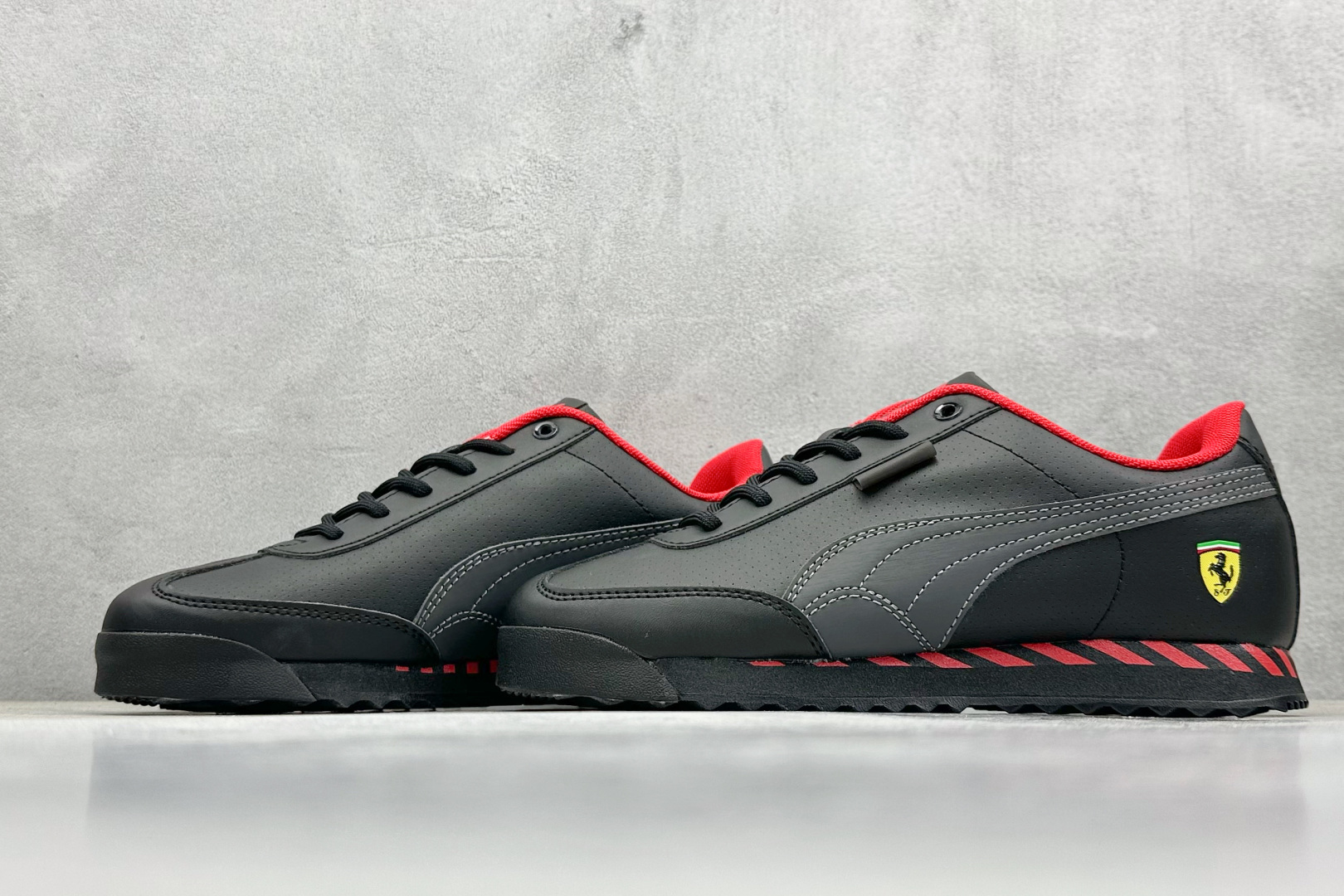  
The Open Product x Puma Speedcat 极速赛车系列彪马低帮生活休闲鞋 
