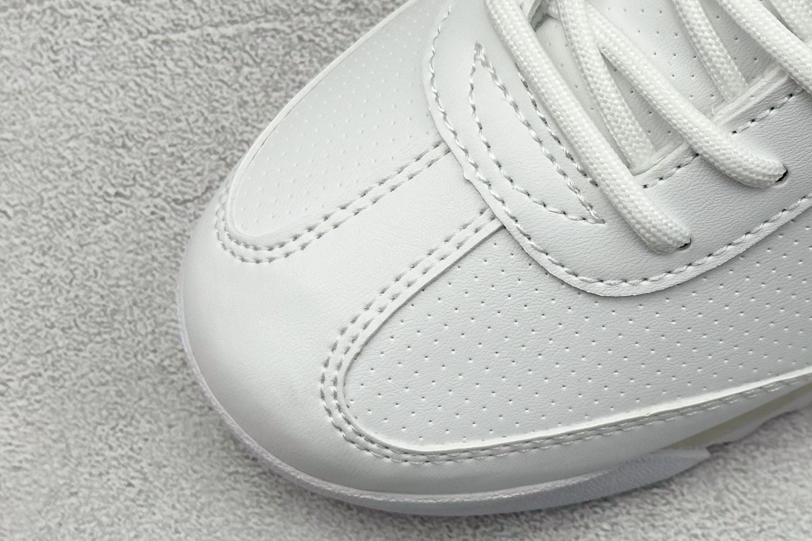  
The Open Product x Puma Speedcat 极速赛车系列彪马低帮生活休闲鞋 
