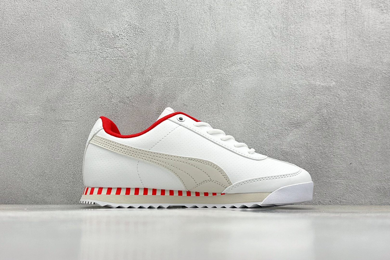  
The Open Product x Puma Speedcat 极速赛车系列彪马低帮生活休闲鞋 
