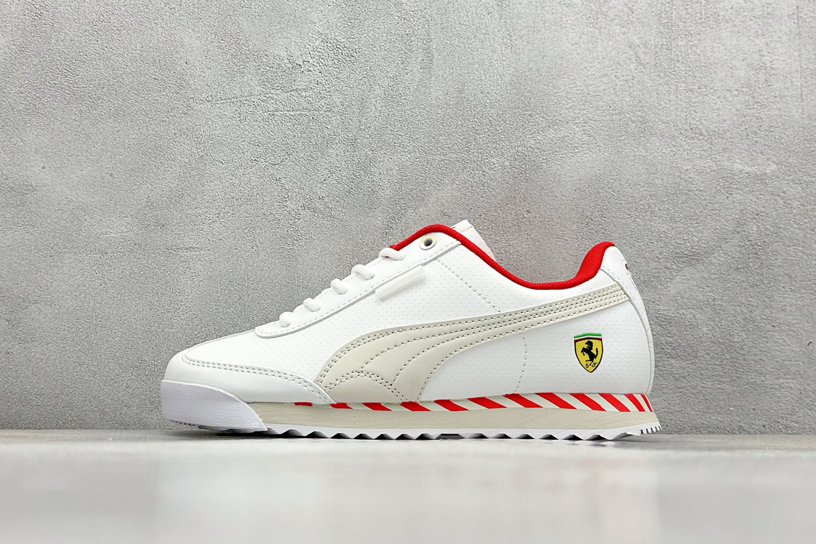  
The Open Product x Puma Speedcat 极速赛车系列彪马低帮生活休闲鞋 
