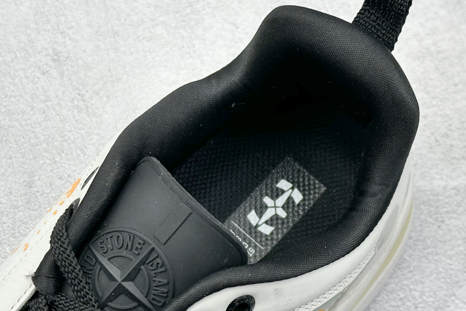 Stone Island Grime Panelled 石头岛舒适时尚低帮生活休闲鞋