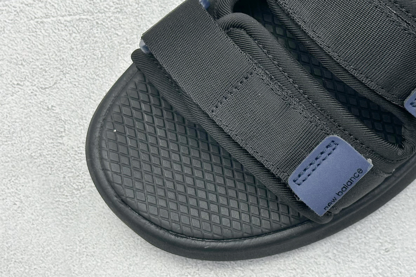  
New Balance x Noritake SDL750系列联名款凉鞋 

货号：SDL7502N