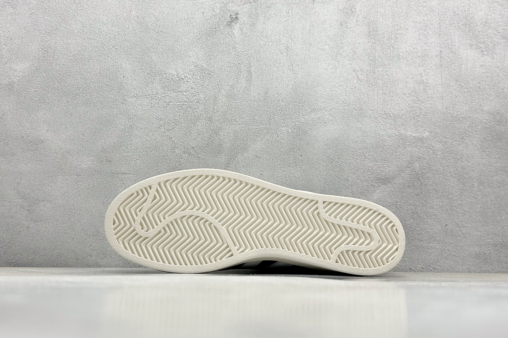 AD Originals Superstar x Louis Vuitton 白黑 SD6808