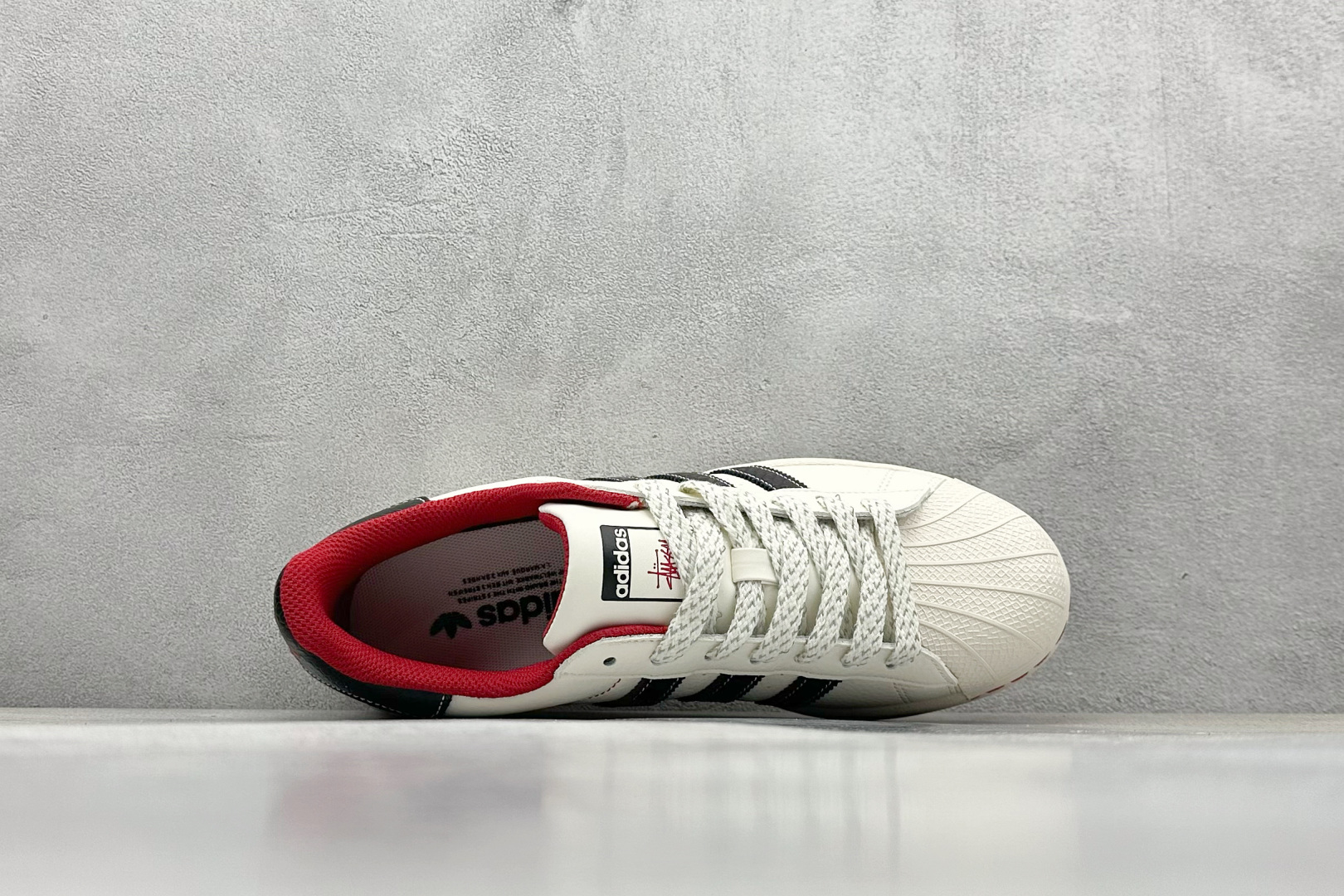 AD Originals Superstar x Stussy 白黑红 BZ2528