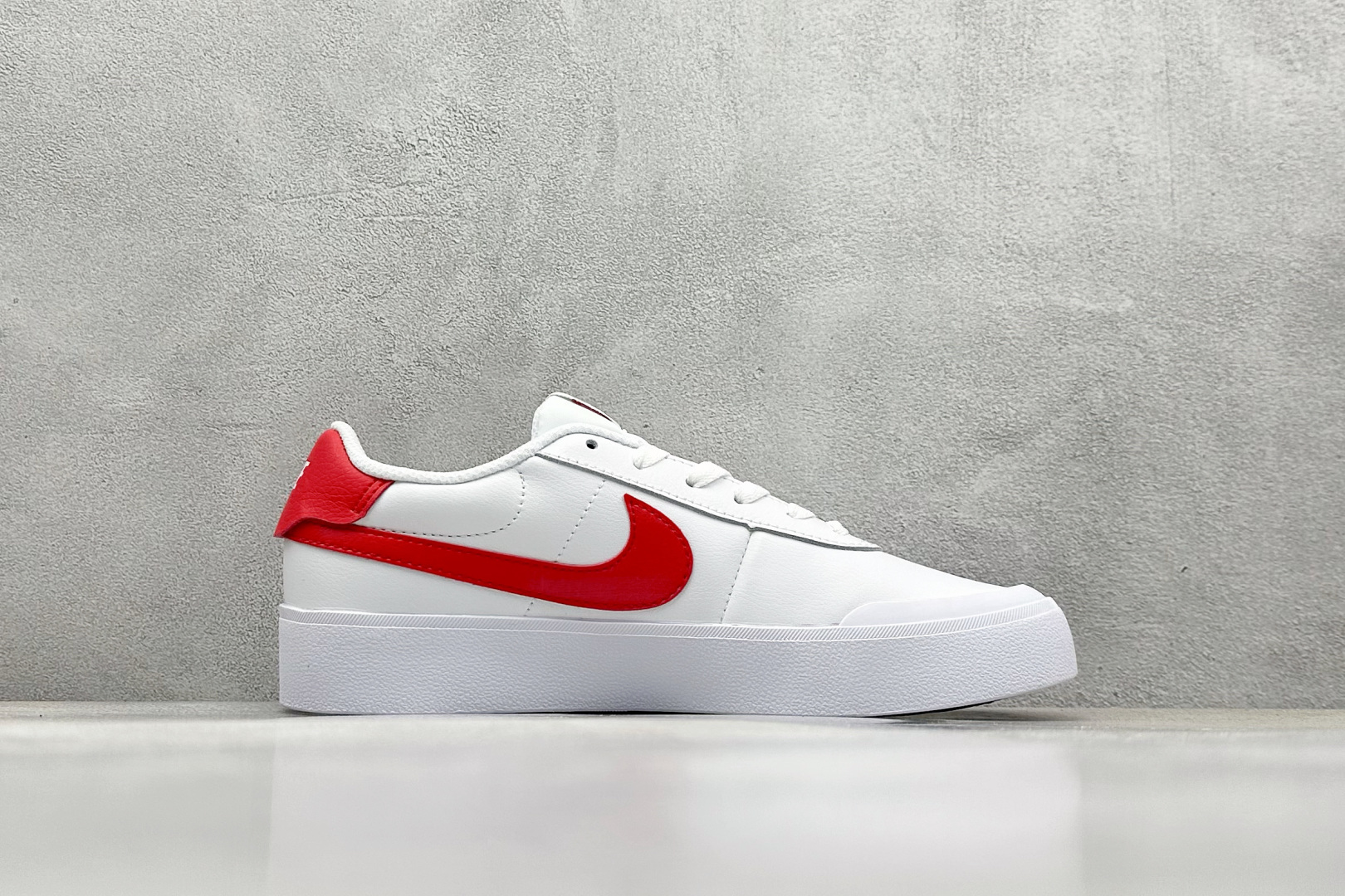  终端放店
GX版 Nike Court SHOT 时尚百搭 防滑耐磨 低帮 板鞋 

货号：FQ814