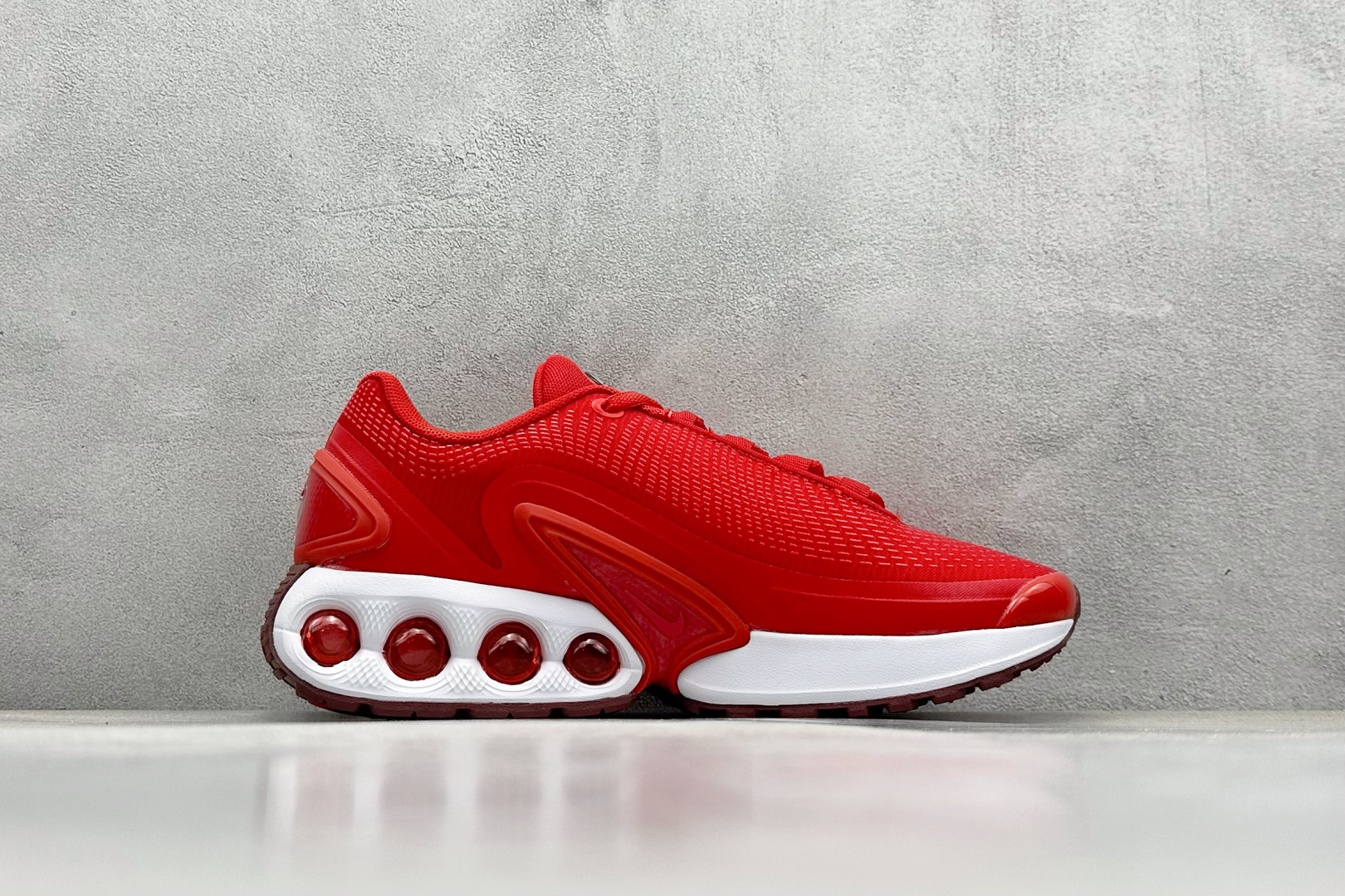 终端放店
YH版 Nike Air Max Dn 网布 舒适时尚 减震耐磨 低帮 生活休闲鞋
今年