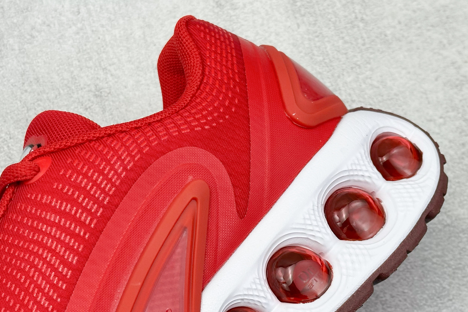 终端放店
YH版 Nike Air Max Dn 网布 舒适时尚 减震耐磨 低帮 生活休闲鞋
今年