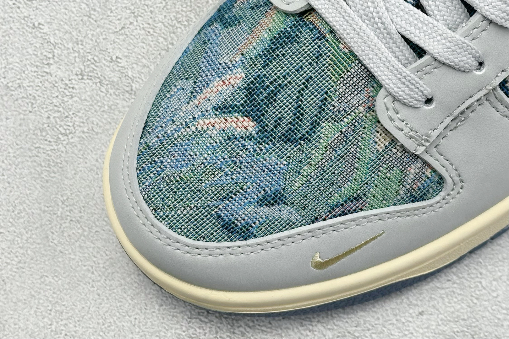 终端放店
XC版 Nk SB Dunk Low 冠希联名-灰蓝针织 周年高端定制 低帮休闲板鞋
 #定制
