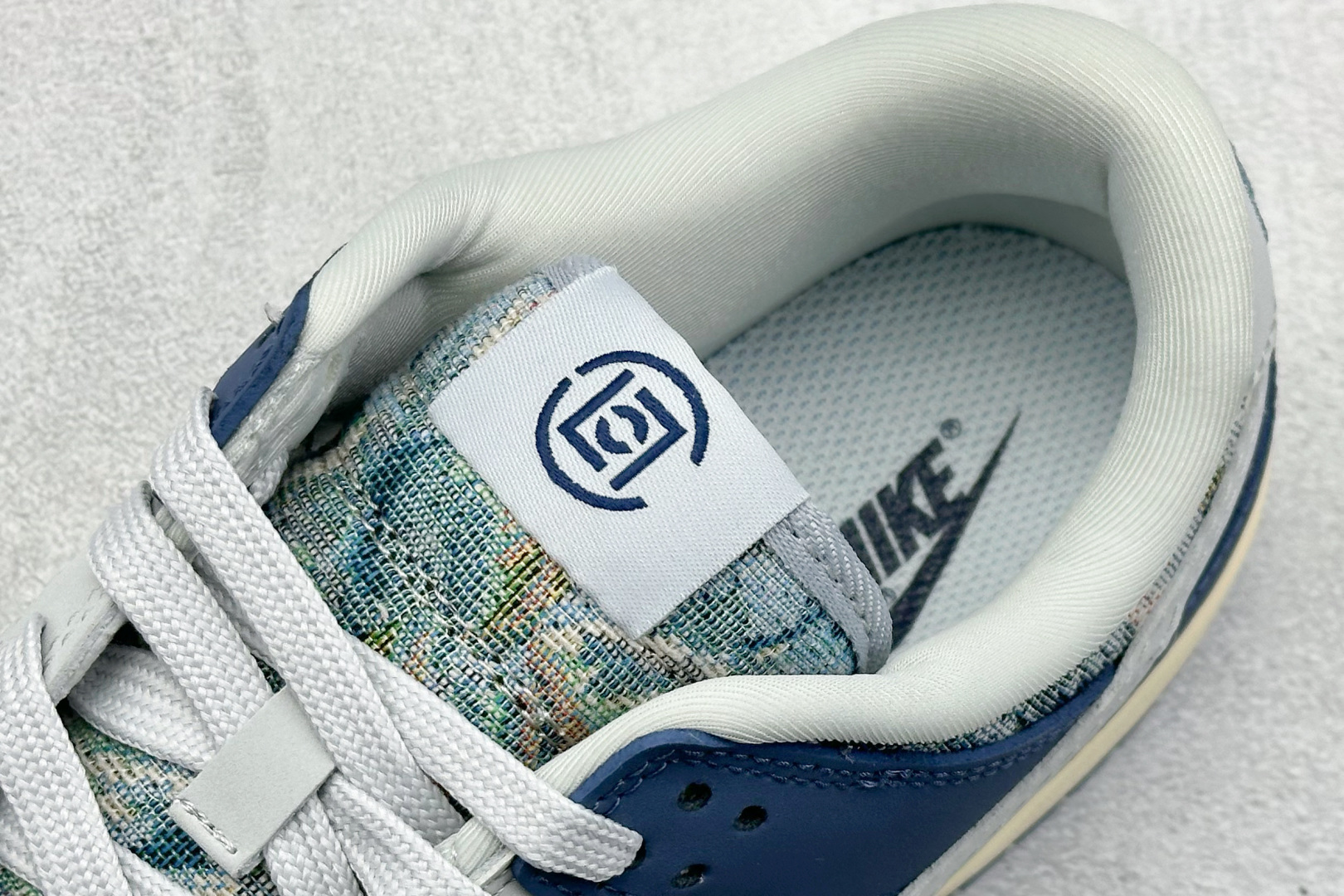 终端放店
XC版 Nk SB Dunk Low 冠希联名-灰蓝针织 周年高端定制 低帮休闲板鞋
 #定制