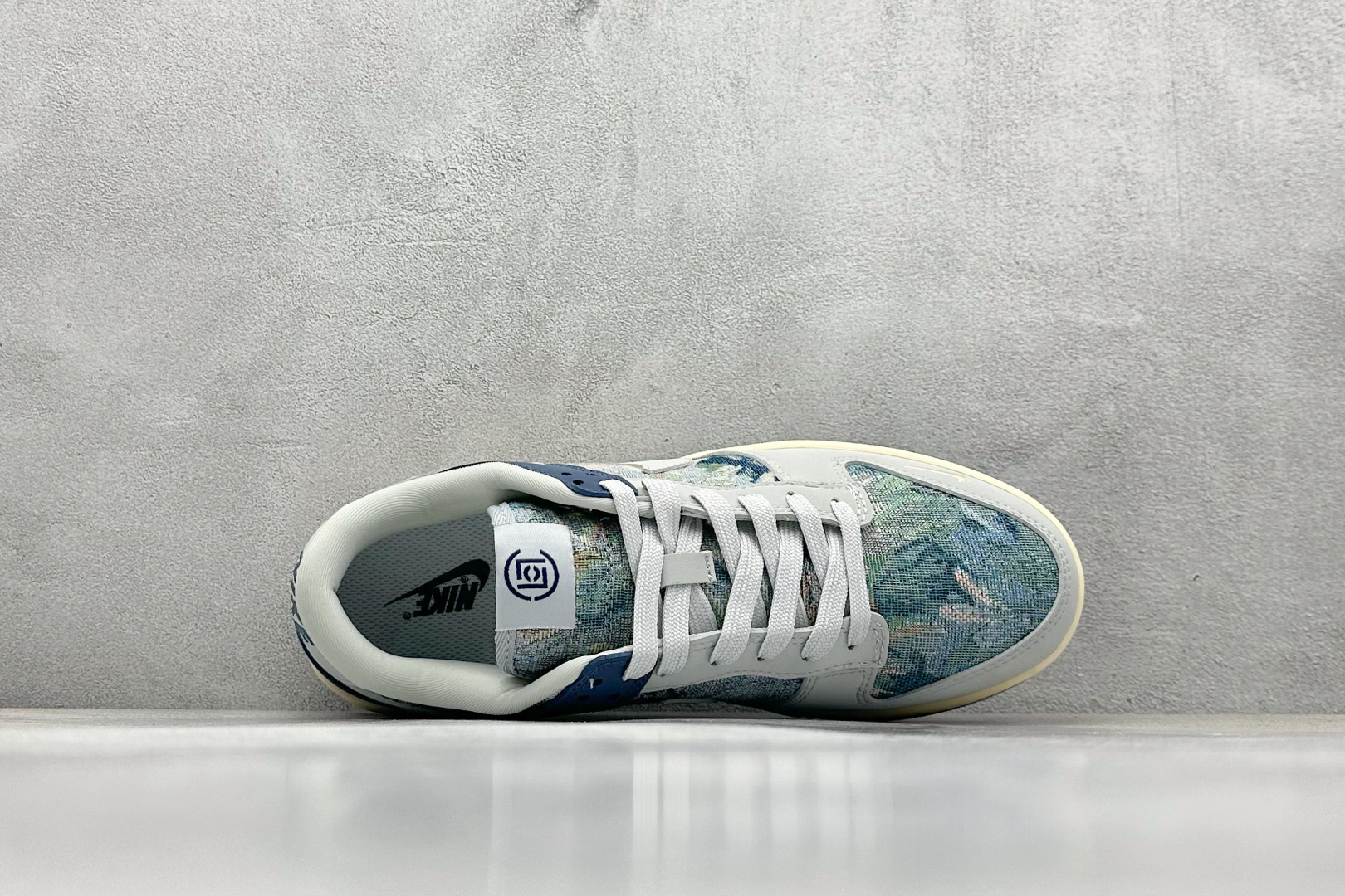 终端放店
XC版 Nk SB Dunk Low 冠希联名-灰蓝针织 周年高端定制 低帮休闲板鞋
 #定制