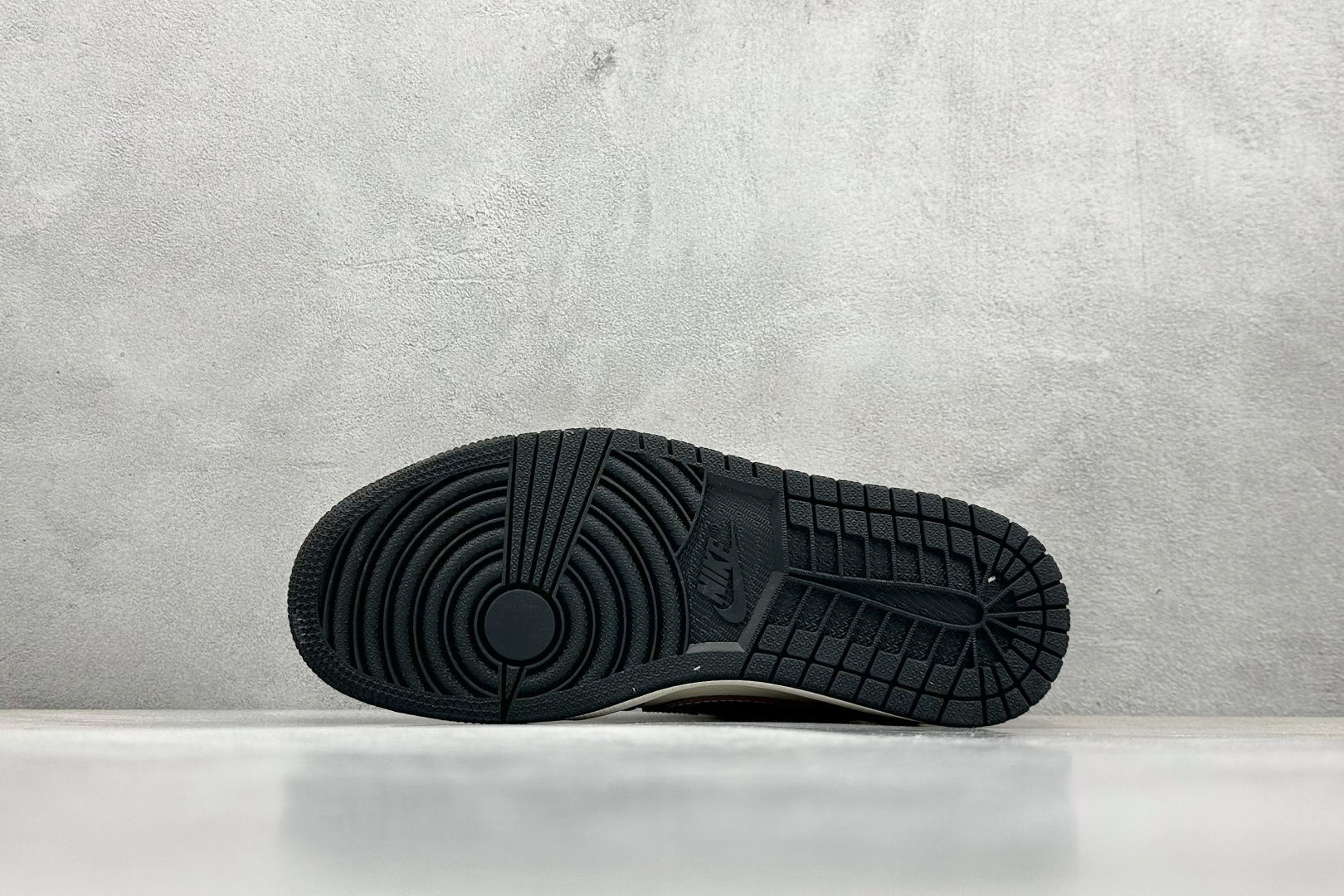 终端放店
XC版 Travis Scott x Fragment Design x Air Jorda