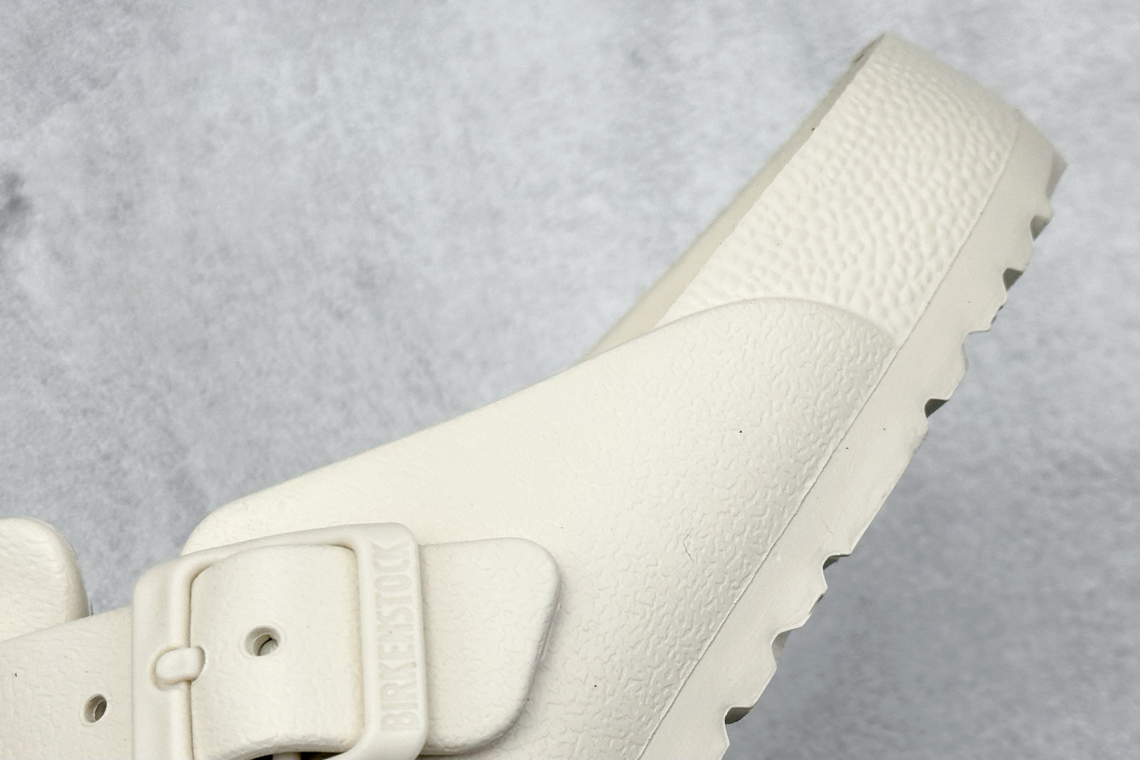  终端放店
J版 Birkenstock 博肯/EVA 半包头 慕勒拖鞋 
大厂出品 夏季走量必备爆款🔥