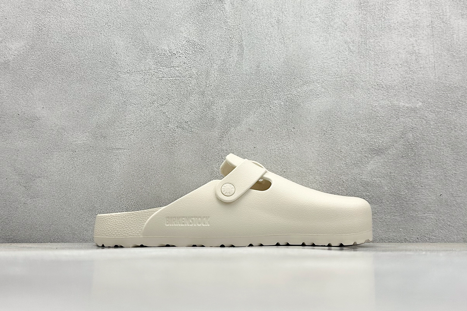  终端放店
J版 Birkenstock 博肯/EVA 半包头 慕勒拖鞋 
大厂出品 夏季走量必备爆款🔥
