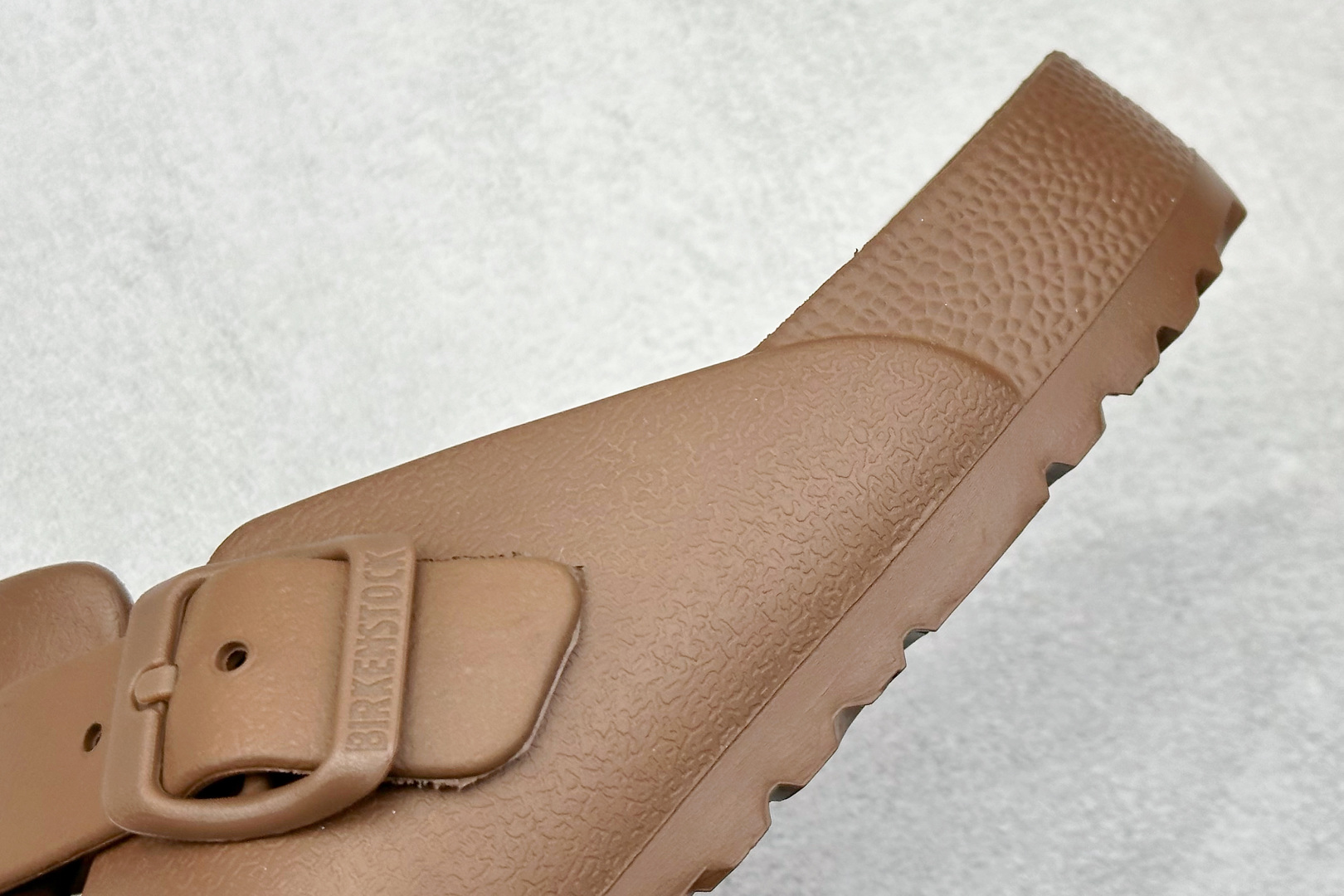  终端放店
J版 Birkenstock 博肯/EVA 半包头 慕勒拖鞋 
大厂出品 夏季走量必备爆款🔥