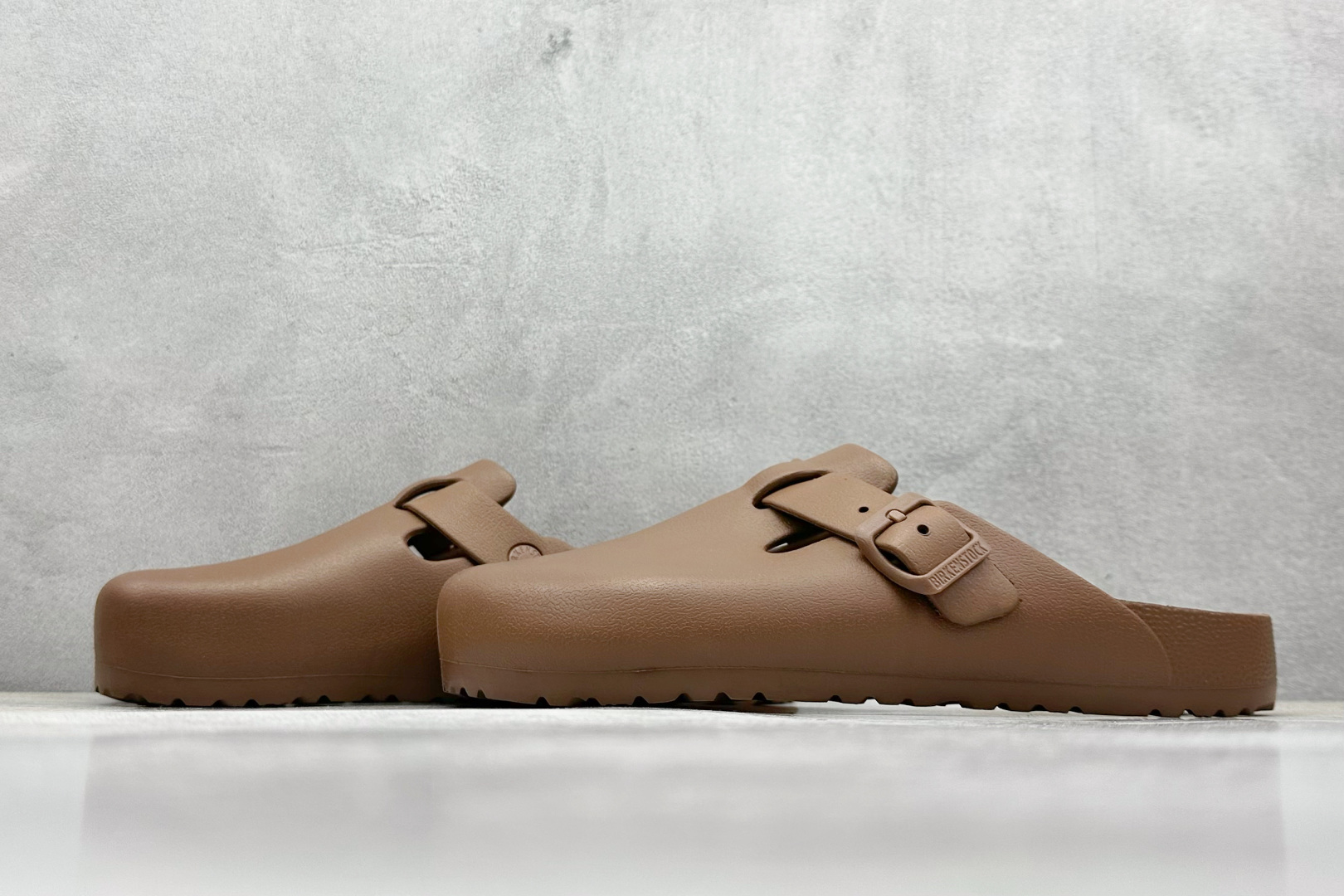  终端放店
J版 Birkenstock 博肯/EVA 半包头 慕勒拖鞋 
大厂出品 夏季走量必备爆款🔥