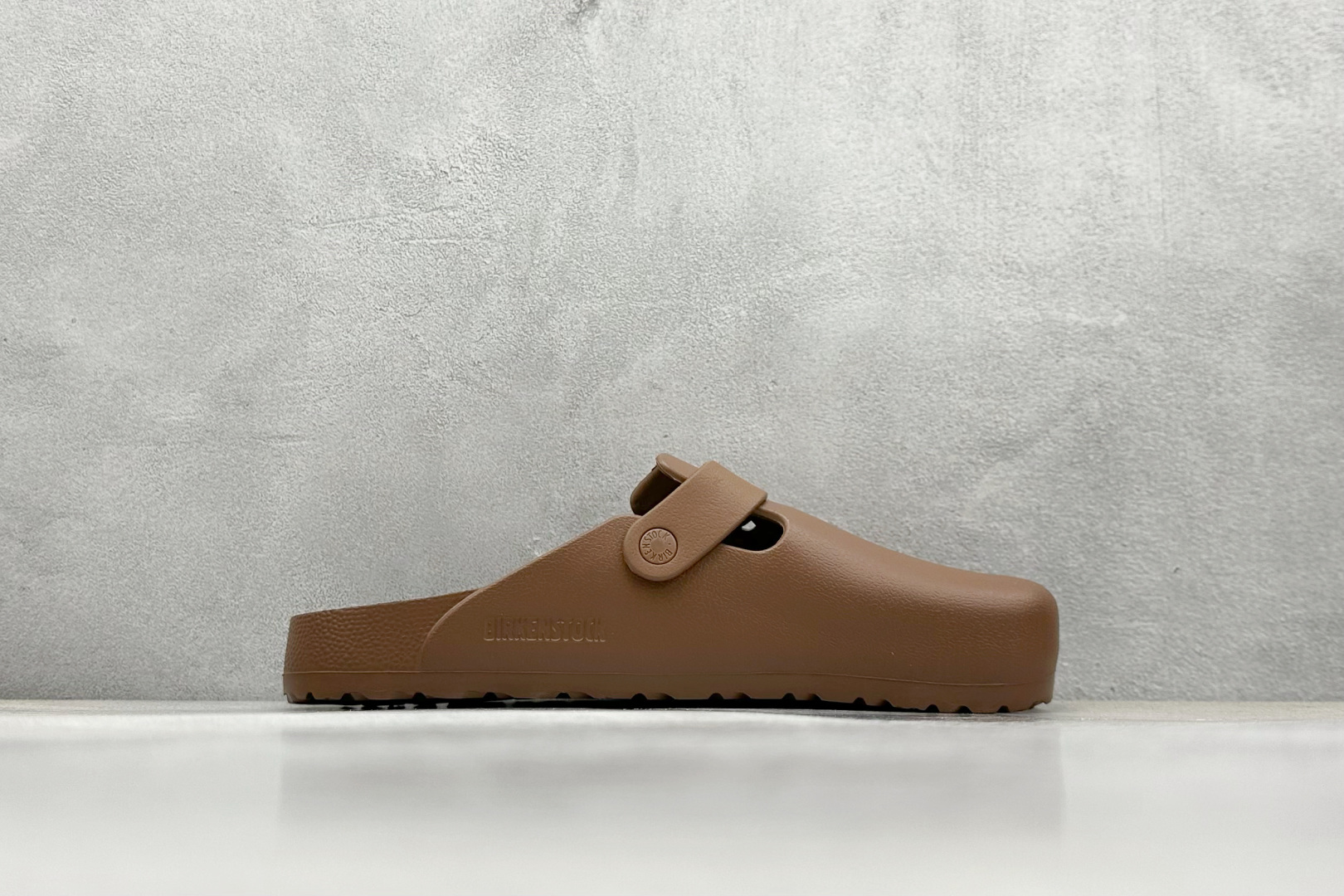  终端放店
J版 Birkenstock 博肯/EVA 半包头 慕勒拖鞋 
大厂出品 夏季走量必备爆款🔥
