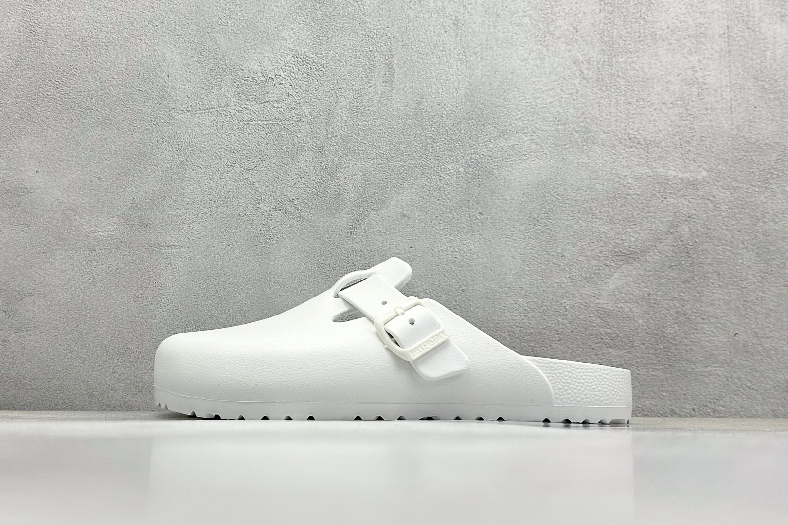 终端放店
J版 Birkenstock 博肯/EVA 半包头 慕勒拖鞋 
大厂出品 夏季走量必备爆款🔥