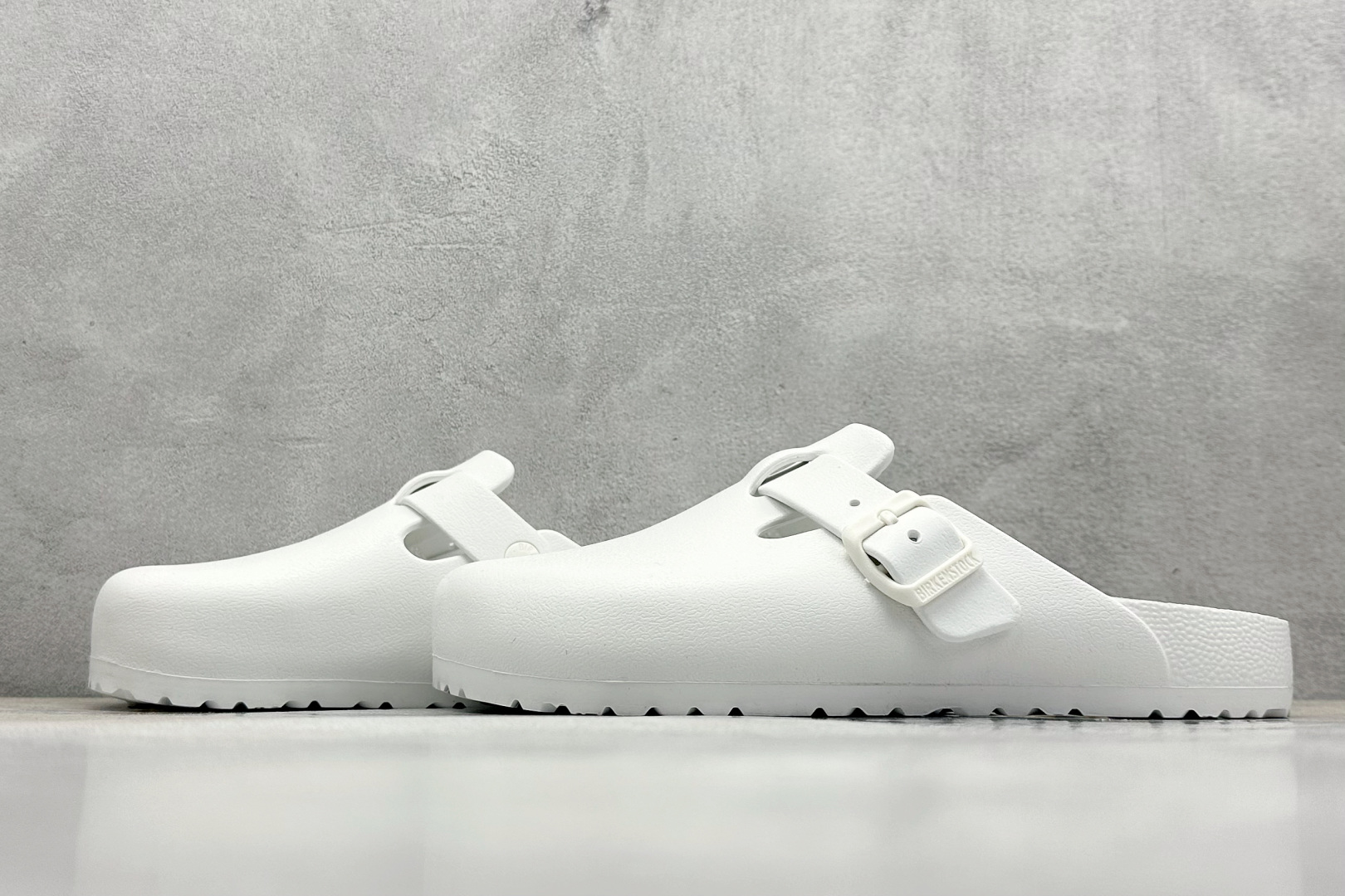  终端放店
J版 Birkenstock 博肯/EVA 半包头 慕勒拖鞋 
大厂出品 夏季走量必备爆款🔥